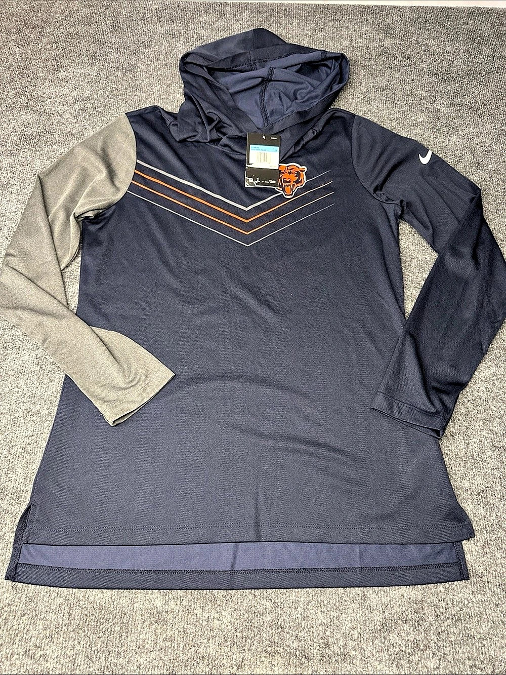 Nike Chicago Bears NFL Women's Lightweight Hoodie Color Block Hoodie Blue & Gray